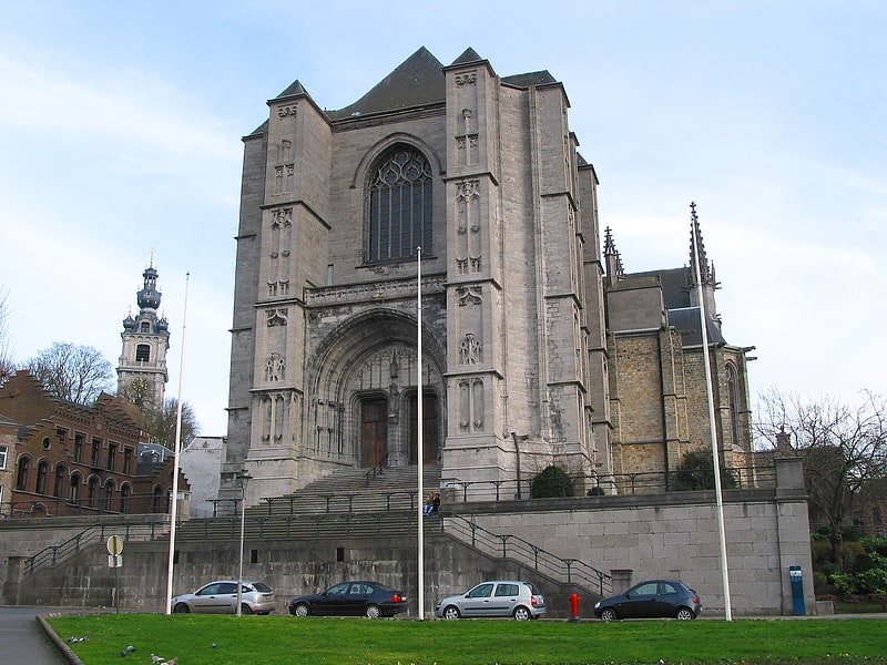 Katholische Kirche in Mons, Belgien