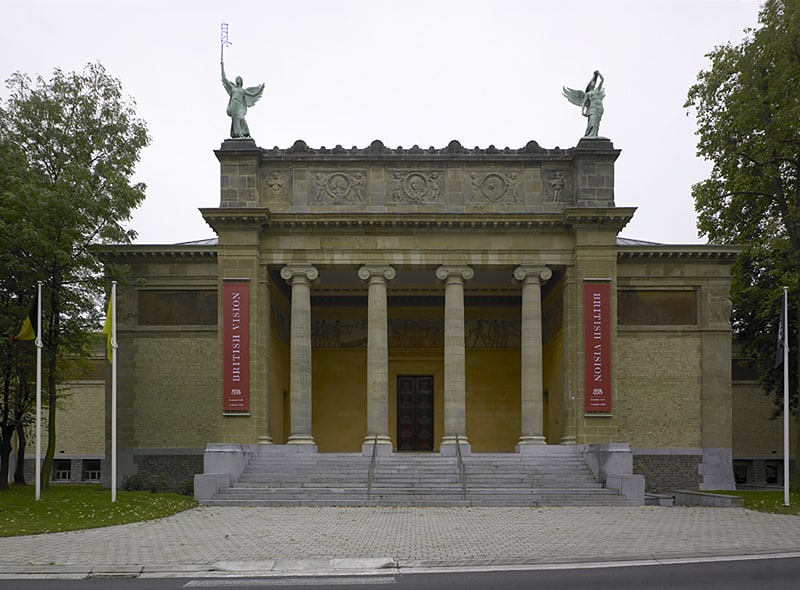 Klassisches Kunstmuseum in elegantem Gebäude