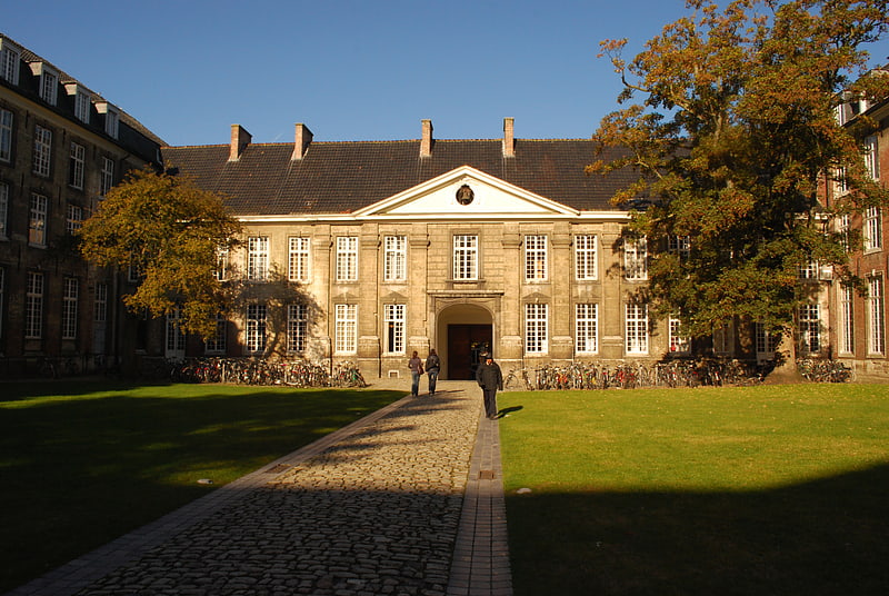 Internat universitaire à Louvain, Belgique