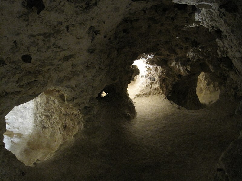 Minières néolithiques de silex de Spiennes