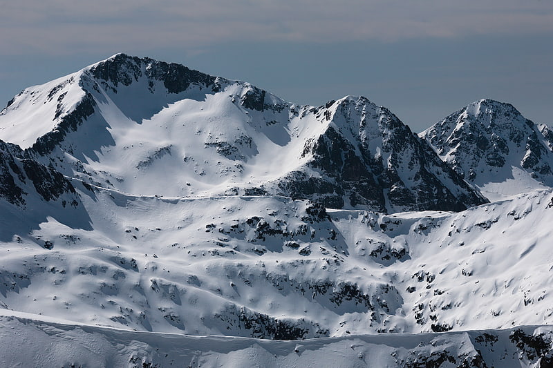 Kamenitsa Peak