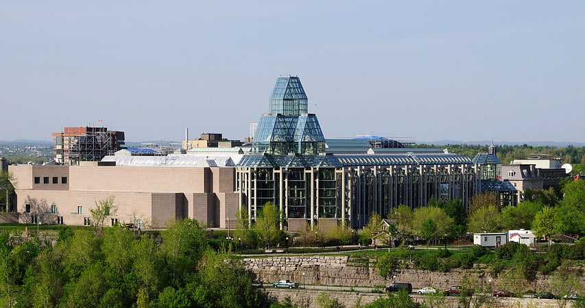 Art museum in Ottawa, Ontario