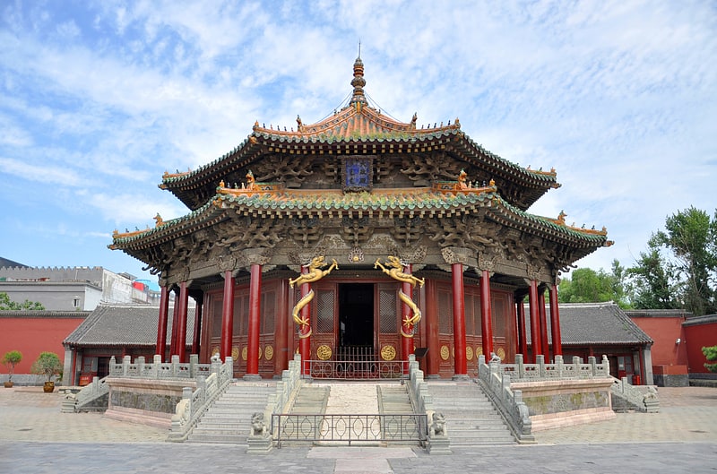 Verschnörkelte königliche Palastanlage aus der Qing-Dynastie
