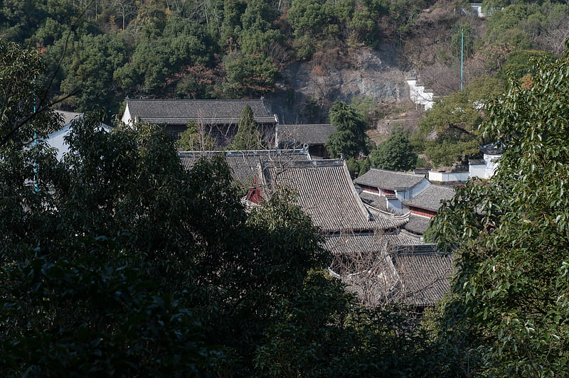 Histórico templo budista de madera