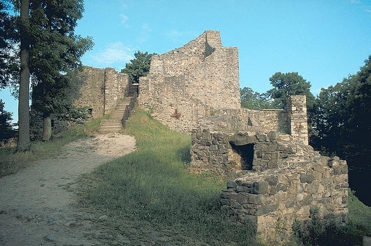Ruine Löwenburg
