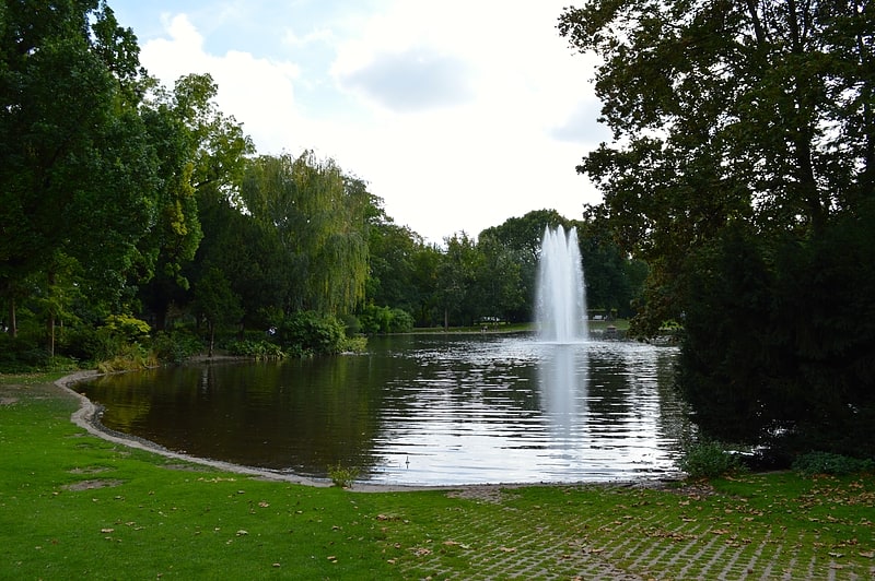 Öffentlicher Park in Wiesbaden, Hessen