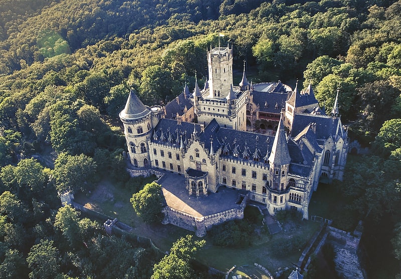 Château du 19e siècle avec visites guidées