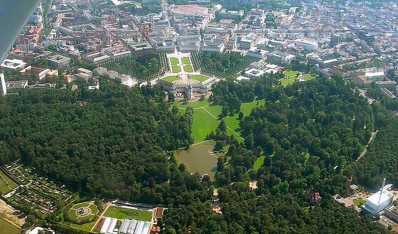 Öffentlicher Park in Karlsruhe, Baden-Württemberg