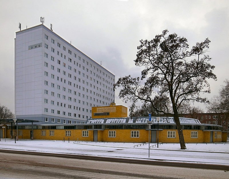 Bauhaus-Architektur: Arbeitsamt von W. Gropius
