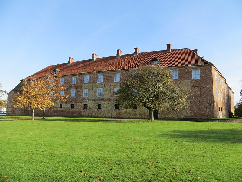 Château du 12e siècle abritant un musée