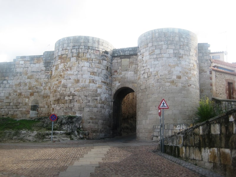 Gate of Doña Urraca