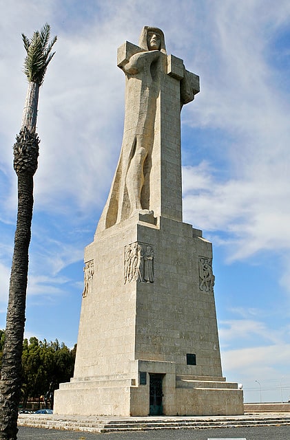 Monument to the Discovery Faith