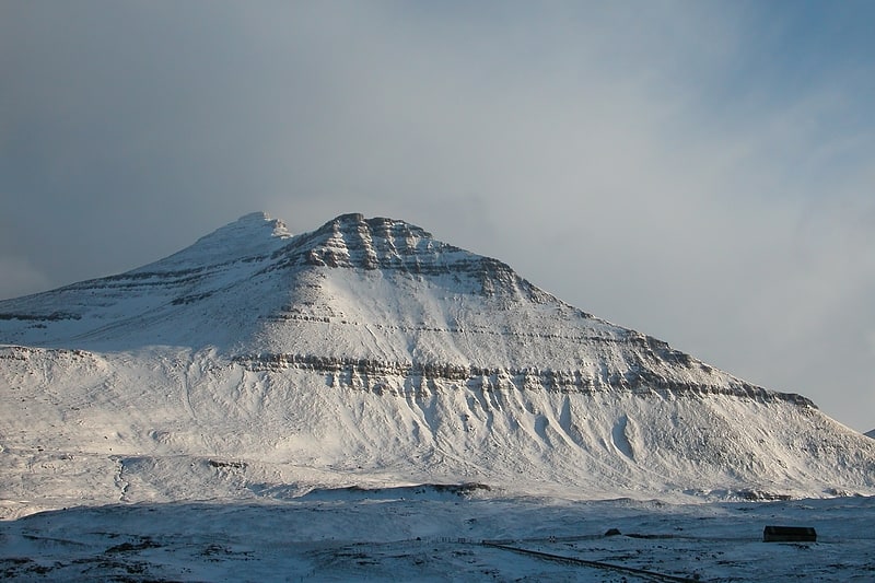 Der höchste Gipfel der Färöer Inseln, mit Wandermöglichkeiten