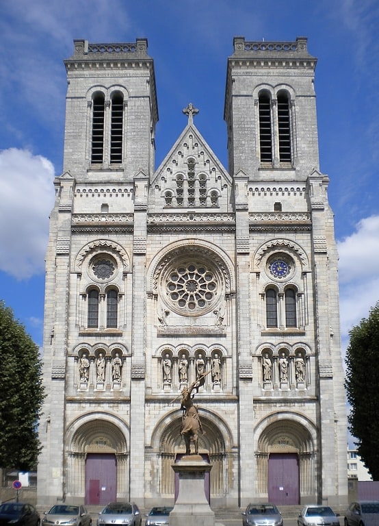 Basilique Saint-Donatien-et-Saint-Rogatien