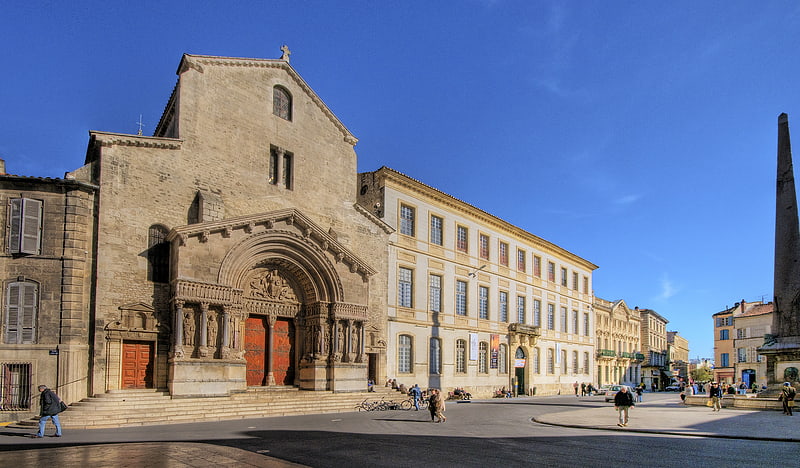 Bischofskirche in Arles, Frankreich