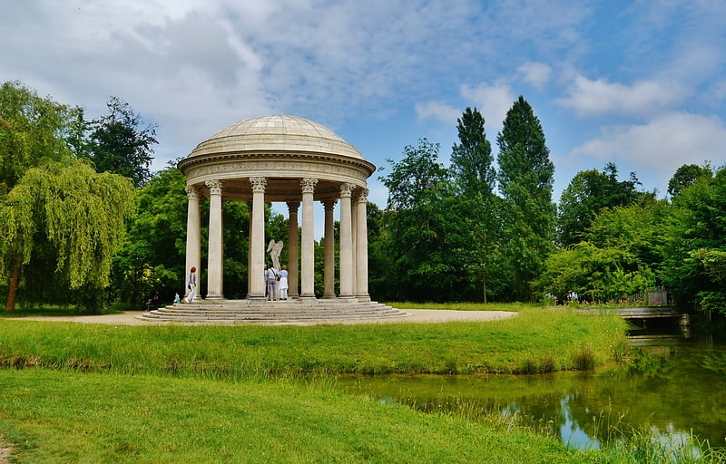 Steinerne Verrücktheit im Garten von Versailles