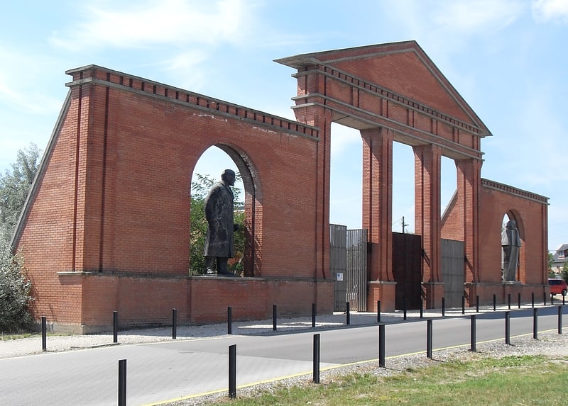 Museo al aire libre de estatuas comunistas