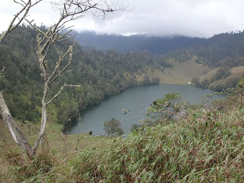 Lac en Indonésie