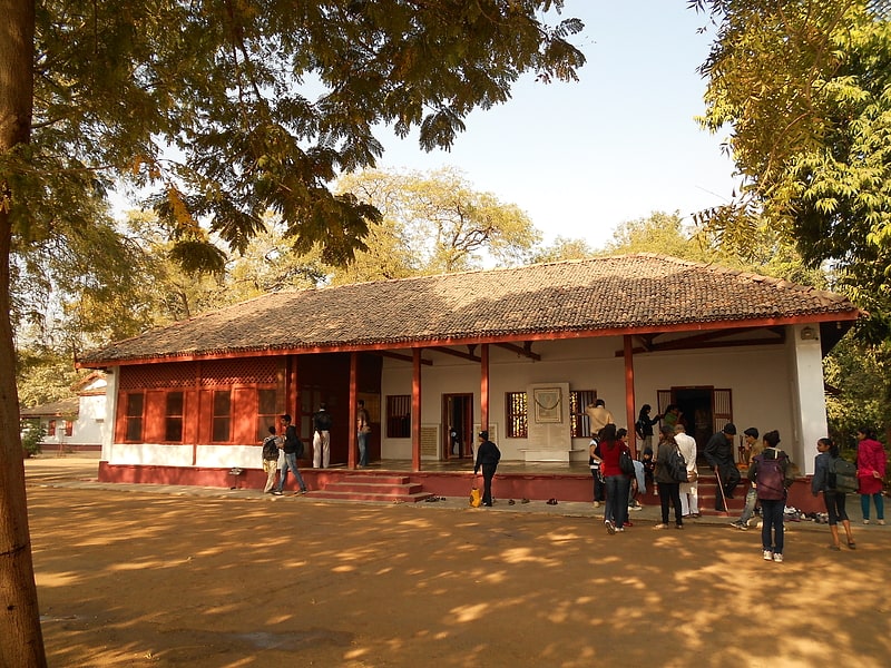 Sitio espiritual en la antigua casa de Gandhi