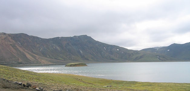 Jezioro na Islandii
