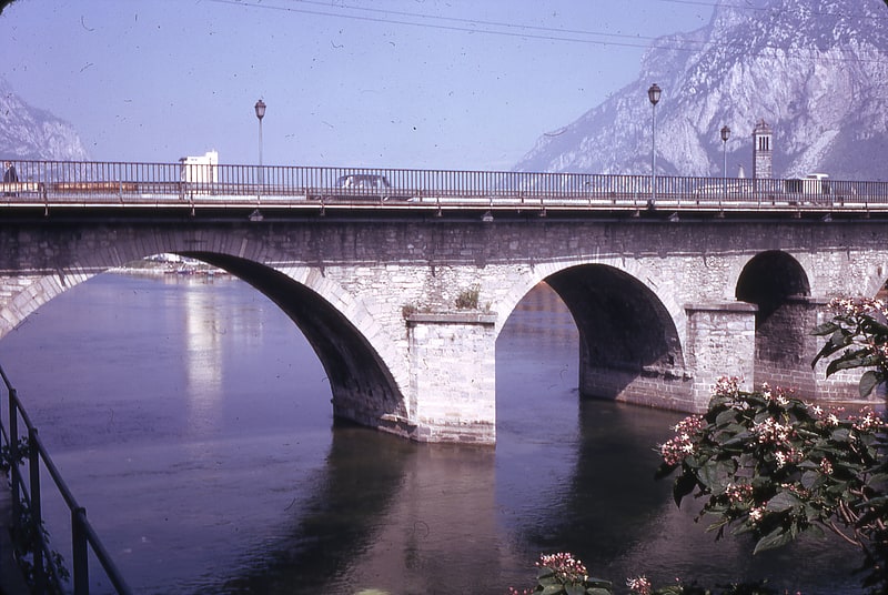Ponte di Azzone Visconti
