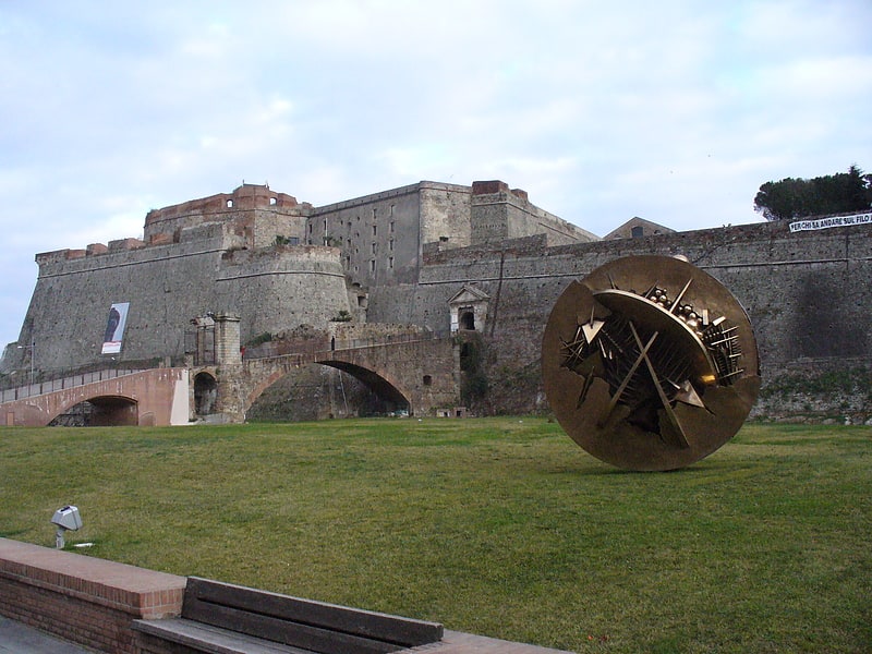 Mittelalterliche Festung mit Führungen und Museum