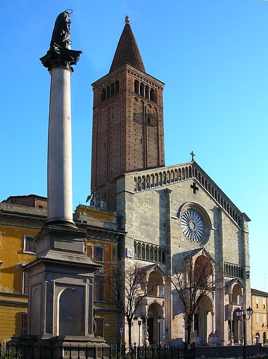 Catedral en Plasencia, Italia