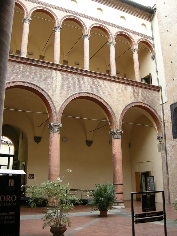 Palacio Ghisilardi-Fava