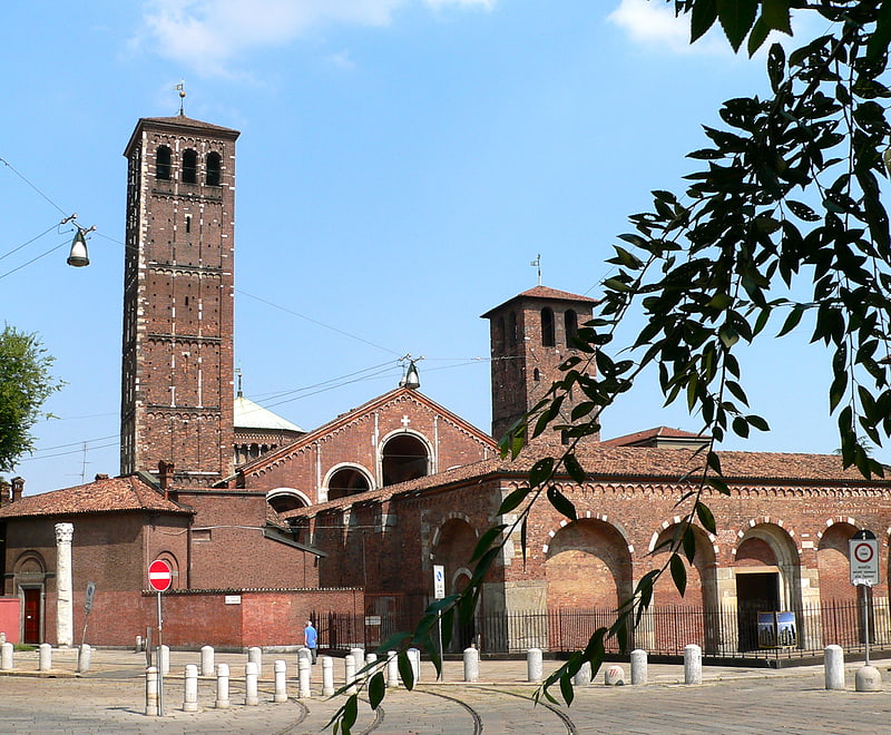 Basílica en Milán, Italia
