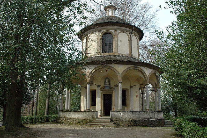 Lugar de peregrinación en Orta San Giulio, Italia