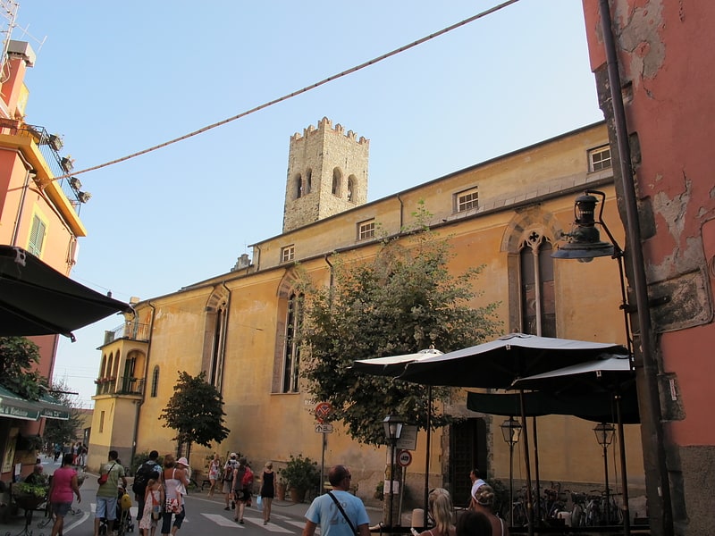 Iglesia católica en Monterosso al Mare, Italia