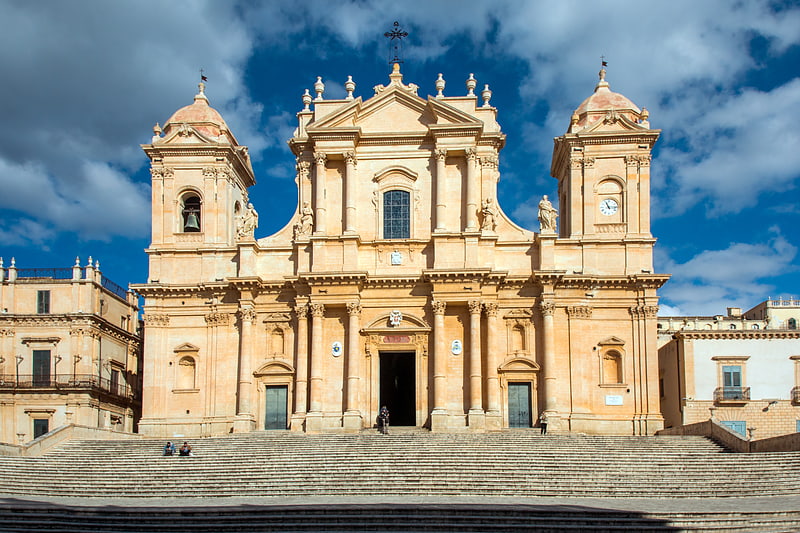 Cathédrale historique baroque sicilienne