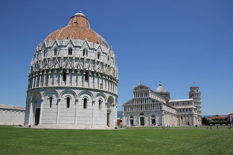 Baptisterio en Pisa, Italia