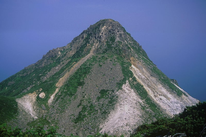 Mount Iō