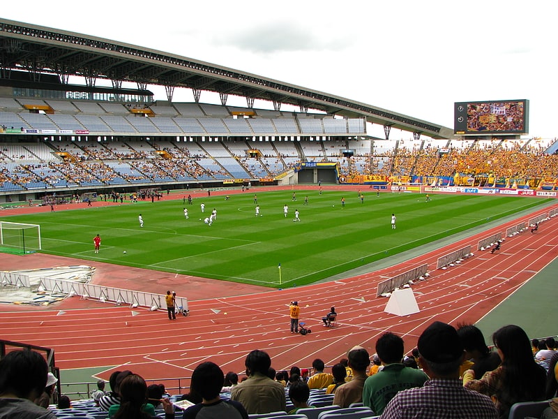 Stade de football à Rifu, Japon