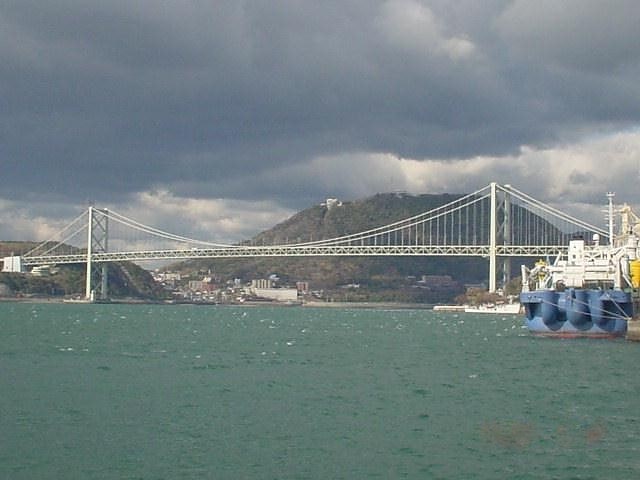 Puente colgante en Japón