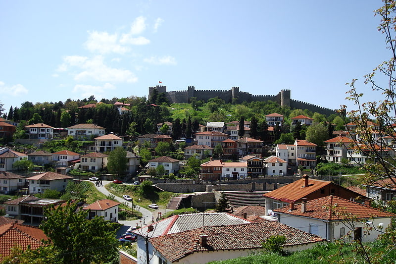 Imposante Ruinen der byzantinischen Stadtmauer