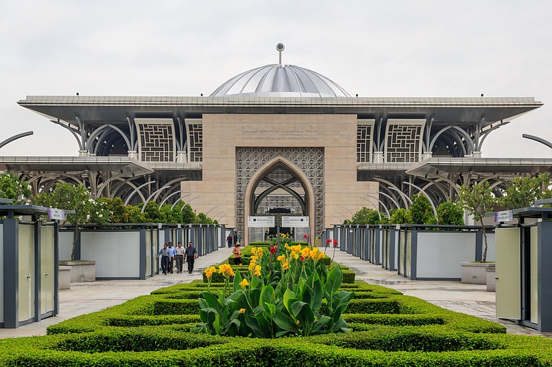 Tuanku Mizan Zainal Abidin Mosque