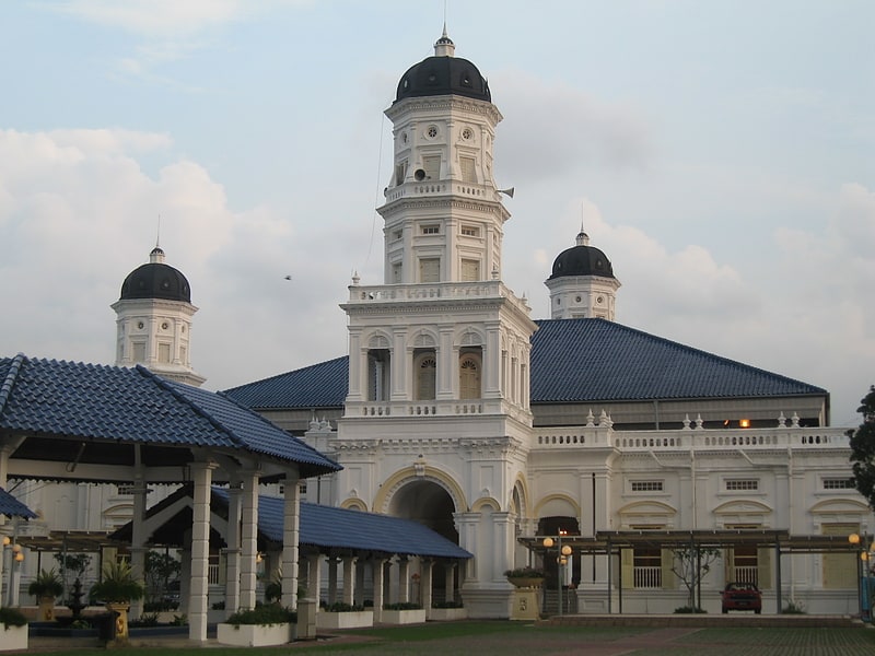 Große, historische Moschee im viktorianischen Stil