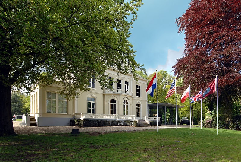 Museo de la Batalla de Arnhem de la Segunda Guerra Mundial y más