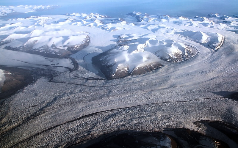 Mountain in Svalbard and Jan Mayen