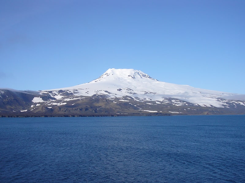 Estratovolcán en Svalbard y Jan Mayen