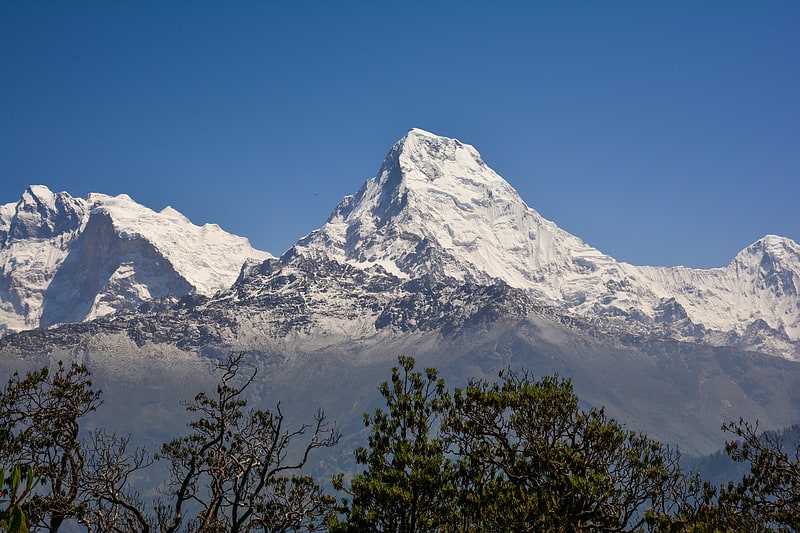 Pasmo górskie w Nepalu
