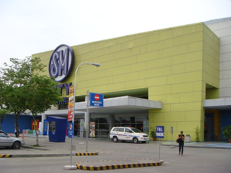 Shopping mall in Baliuag, Bulacan, Philippines