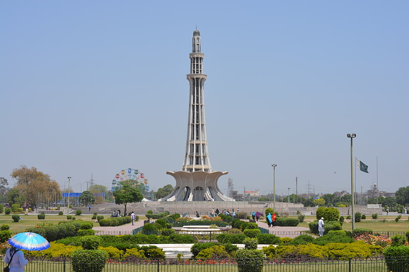 Pomnik w Lahore, Pakistan