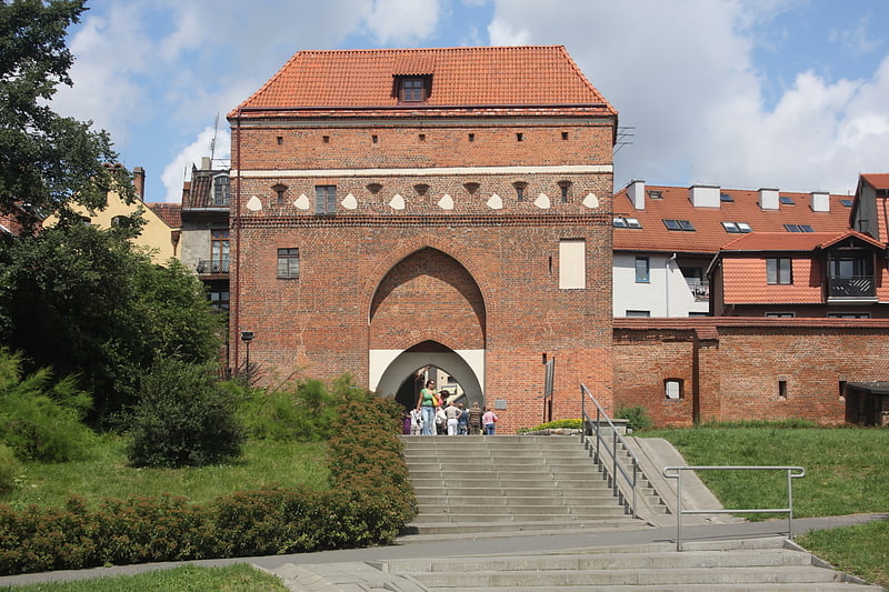 Porte du monastère de Toruń