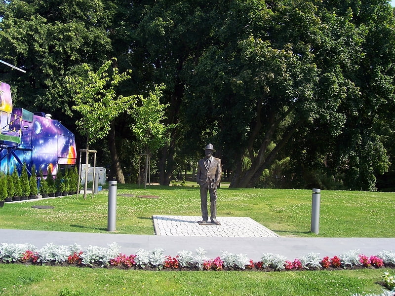 Pomnik Jana Machulskiego - Henryka Kwinto