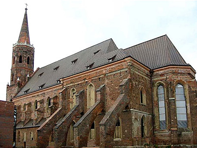 Kościół katolicki w Głogowie, Polska