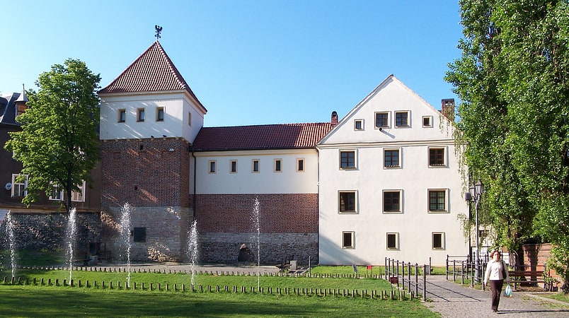 Castillo del siglo XIV con reliquias históricas
