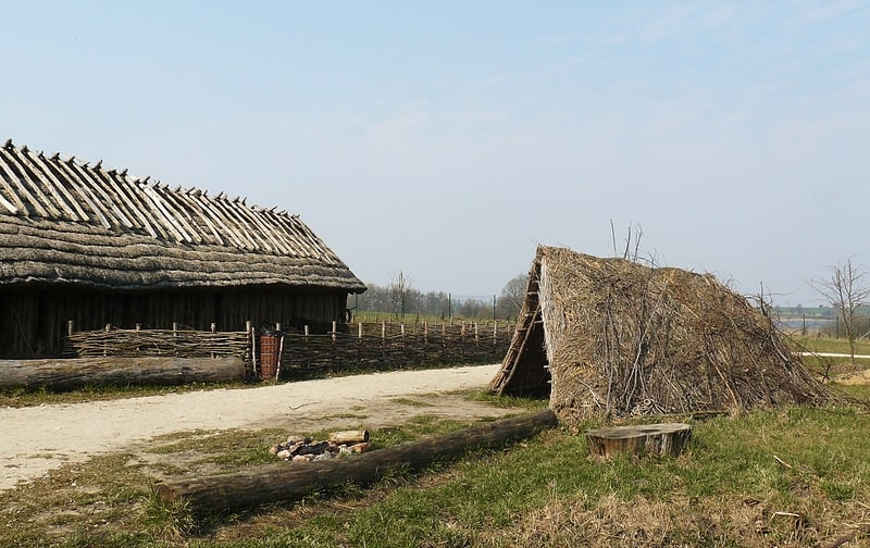 Replicas of Neolithic long buildings